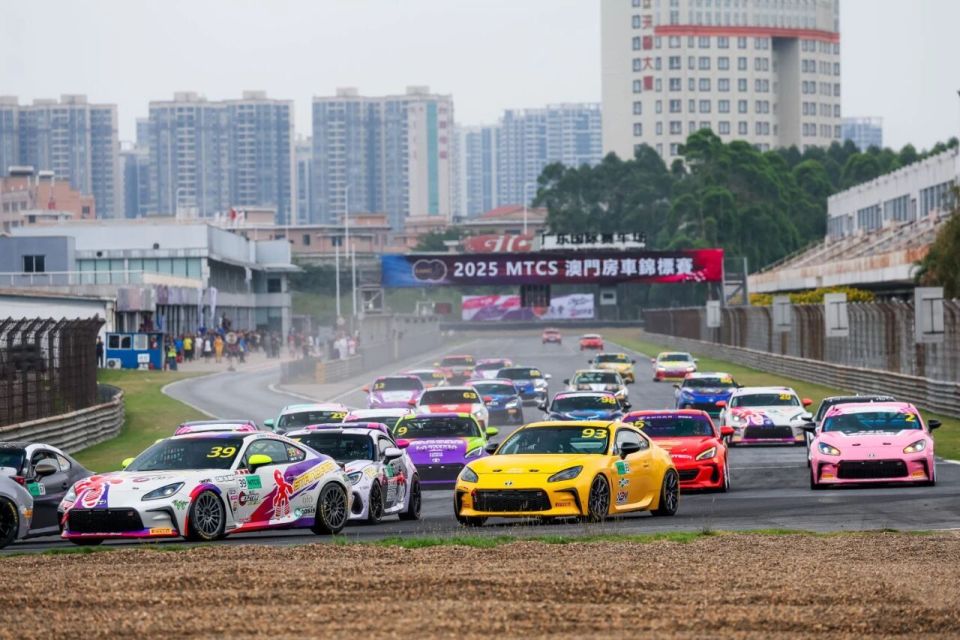 定发挥取得, 广东高卡车, AA 定发挥取得, 广东高卡车, AA